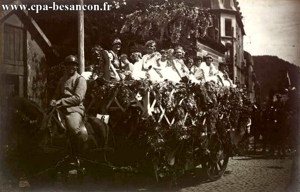 BESANÇON - Place Flore - Cavalcade au profit de la Maison des Étudiants et des Sinistrés des Chaprais - 20 mai 1928 - VIIe Foire exposition comtoise.